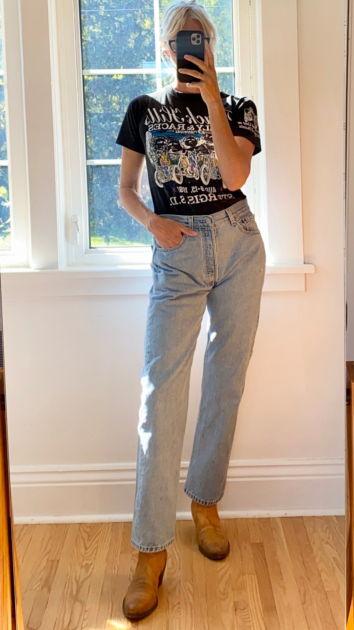 Vintage Levis 501 Light Wash Jeans size 31 to 32