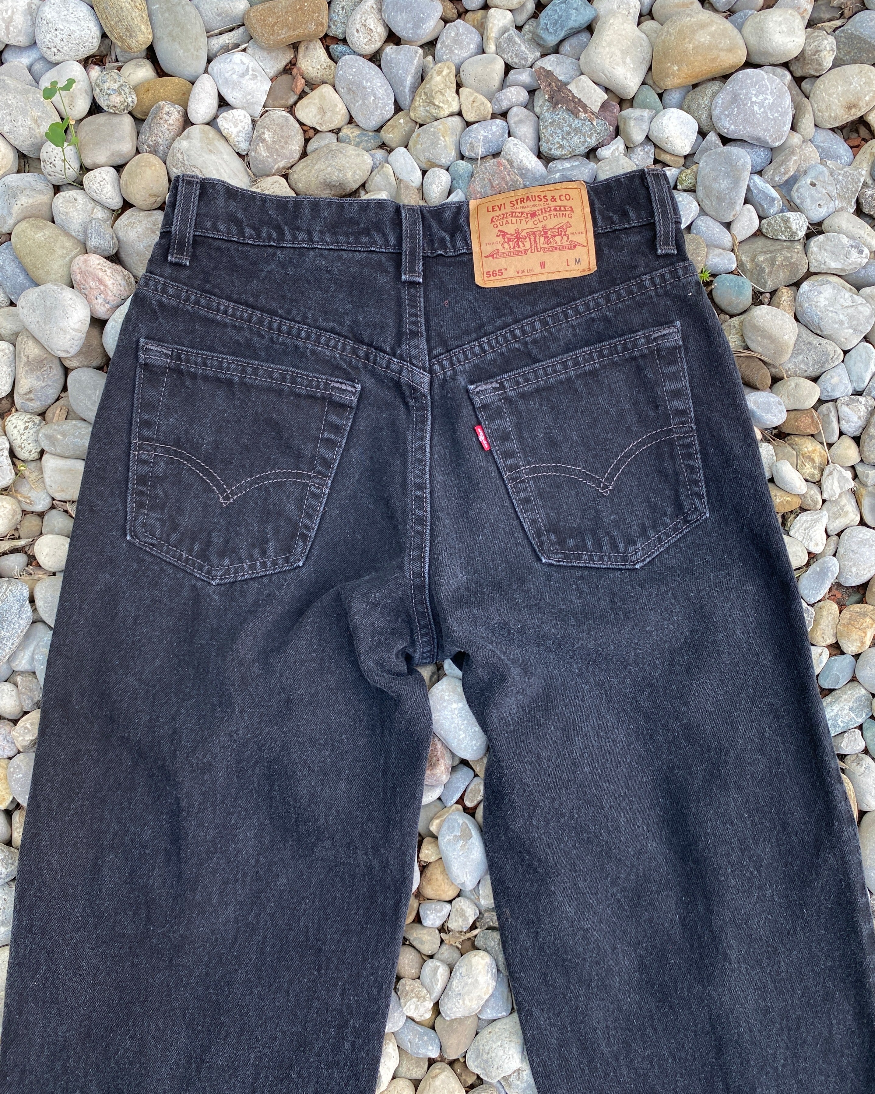 Vintage Levis 565 Black Wash Jeans size 28 USA