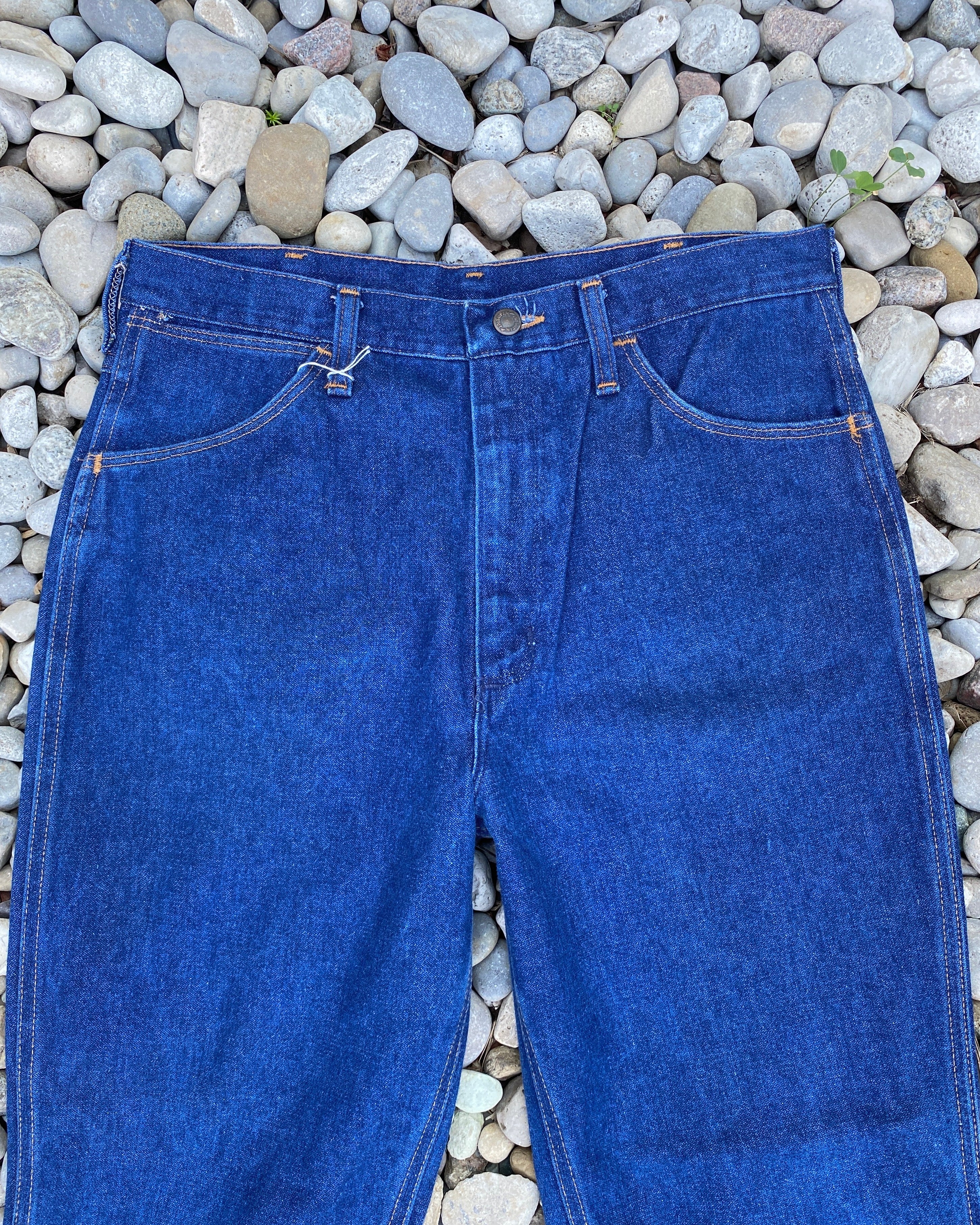Vintage Wrangler 1970s Flare Dark Wash Jeans size 32 USA