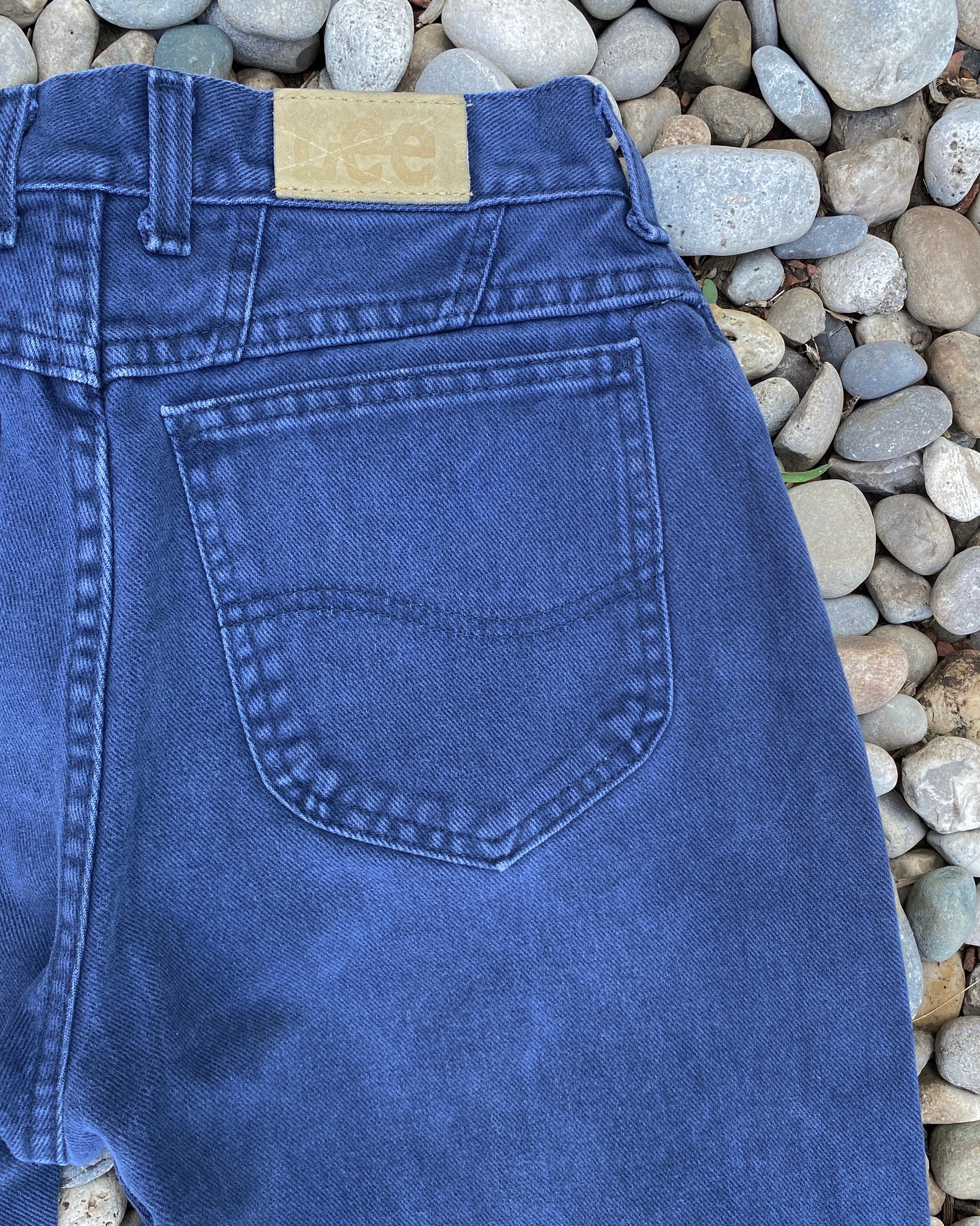 Vintage LEE Made in USA Navy Wash Jeans size 27 to 28