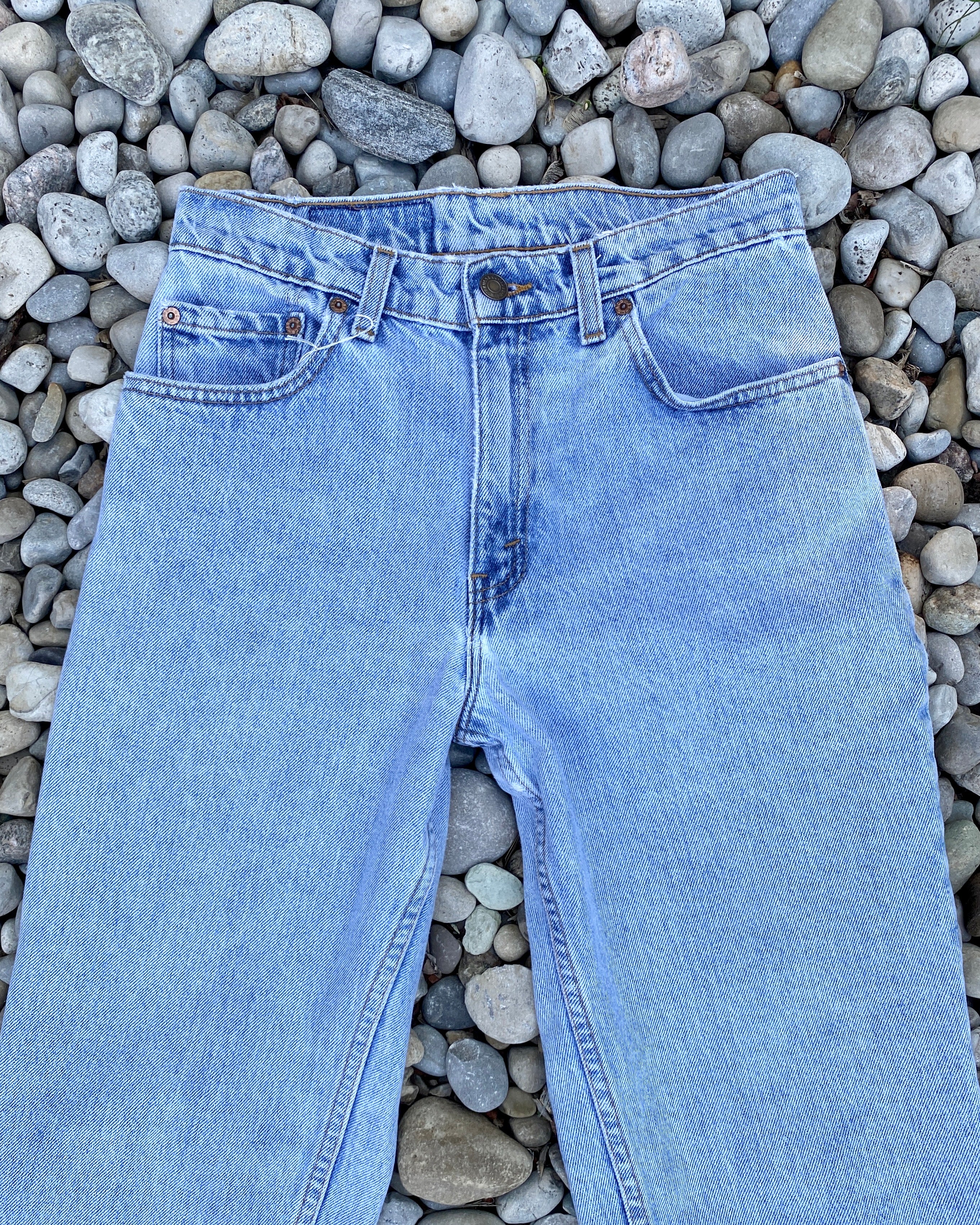 Vintage Levis 550 Light Wash size 28 USA