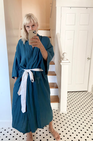 DEIJI STUDIOS 02 Robe in Legion Blue one size