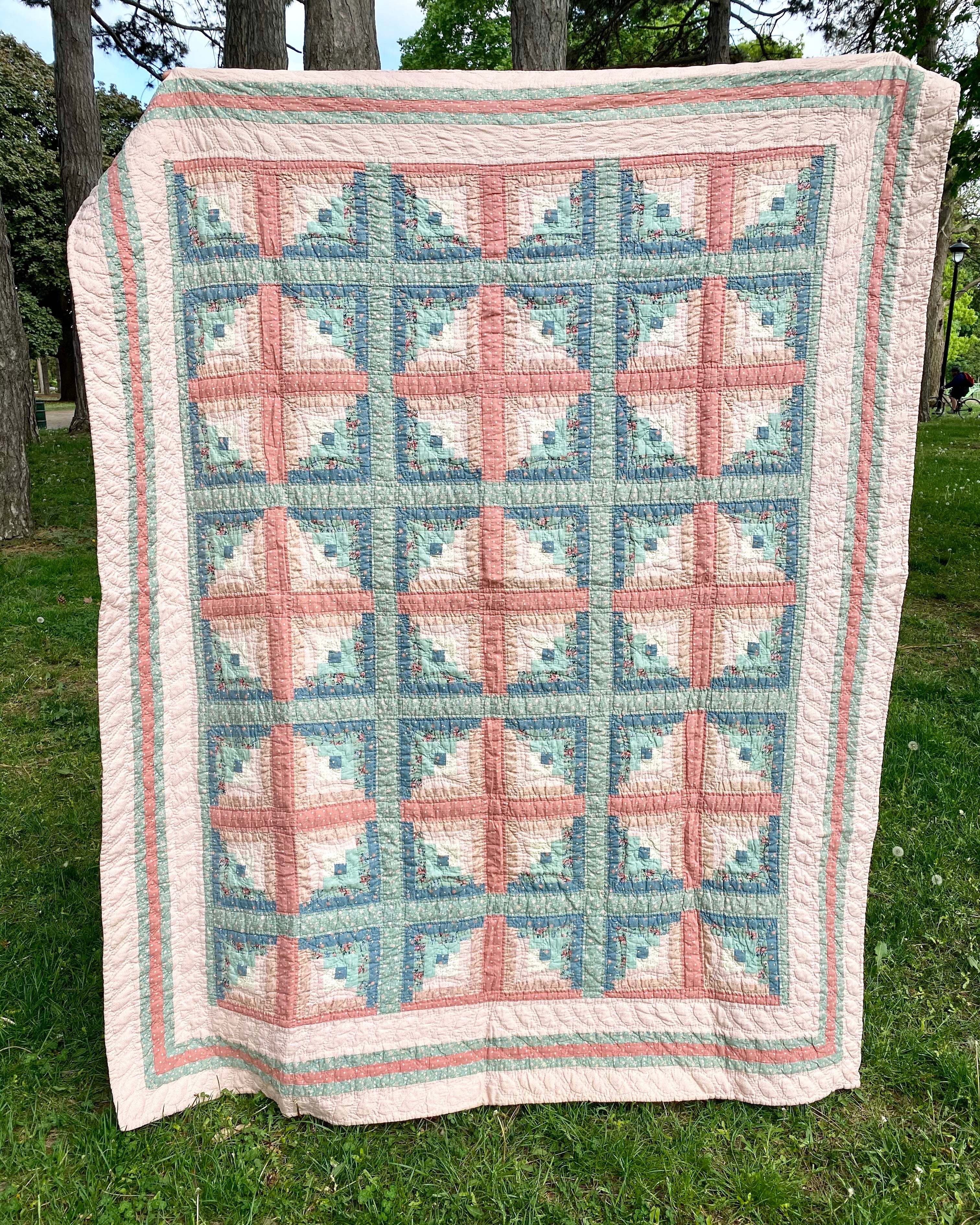 Vintage 1980s ARCH NY Diamond Patch work Quilt