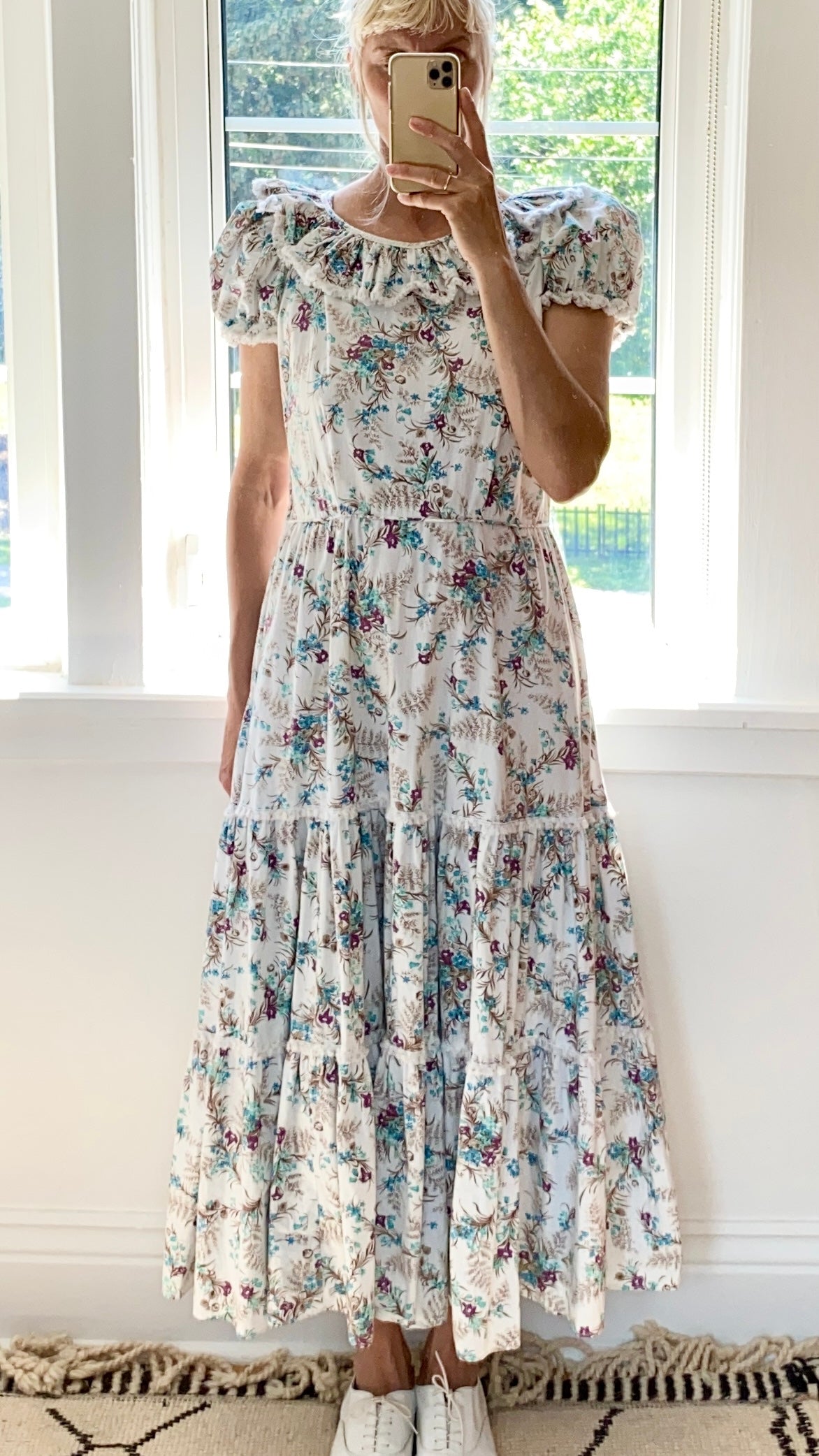 VINTAGE 1940's Cotton Garden Print Dress with lace